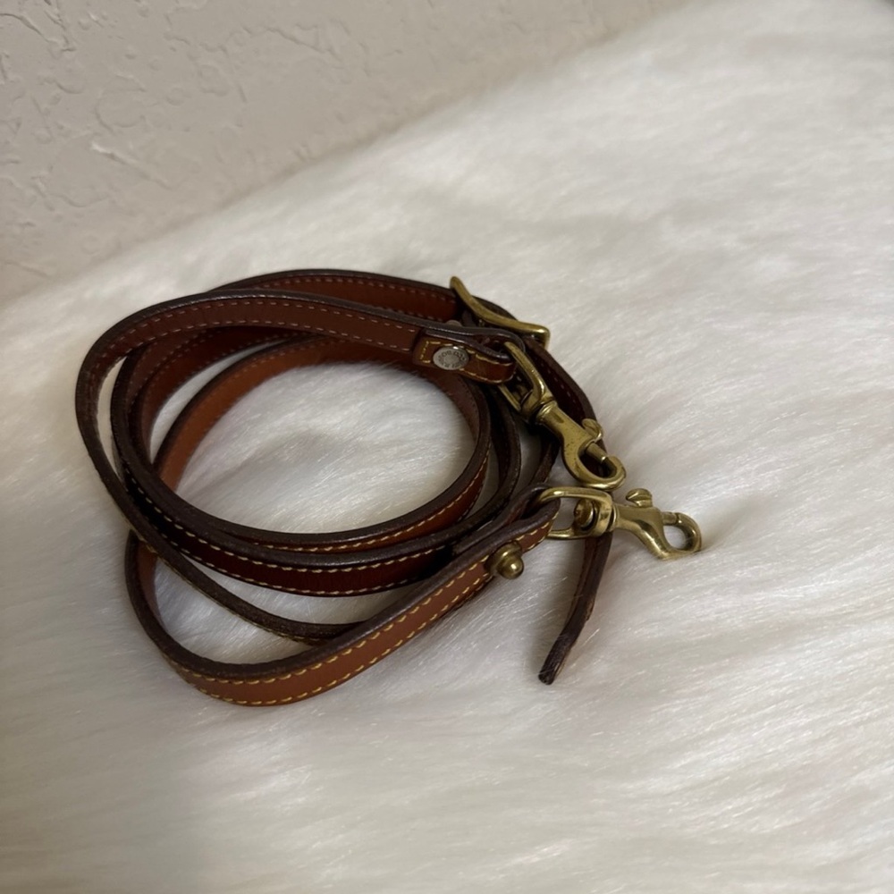 Dooney & Bourke Vintage Duck Bag - Picture 12 of 12